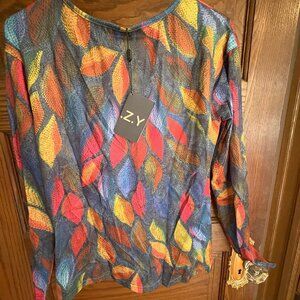 NWT Bright Lightweight V-Neck Sweater (SMALL)